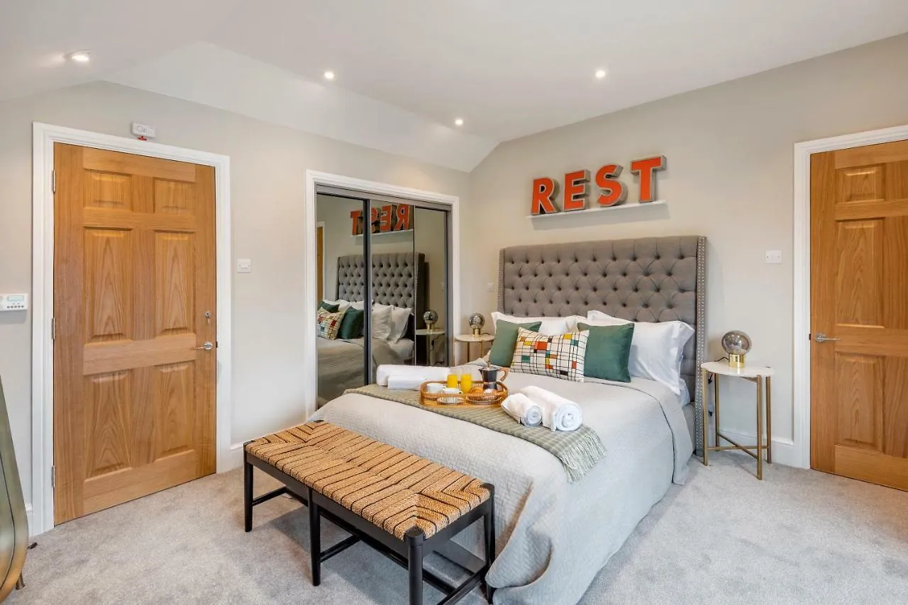 Superior Stays Luxury Apartments - Bath City Centre